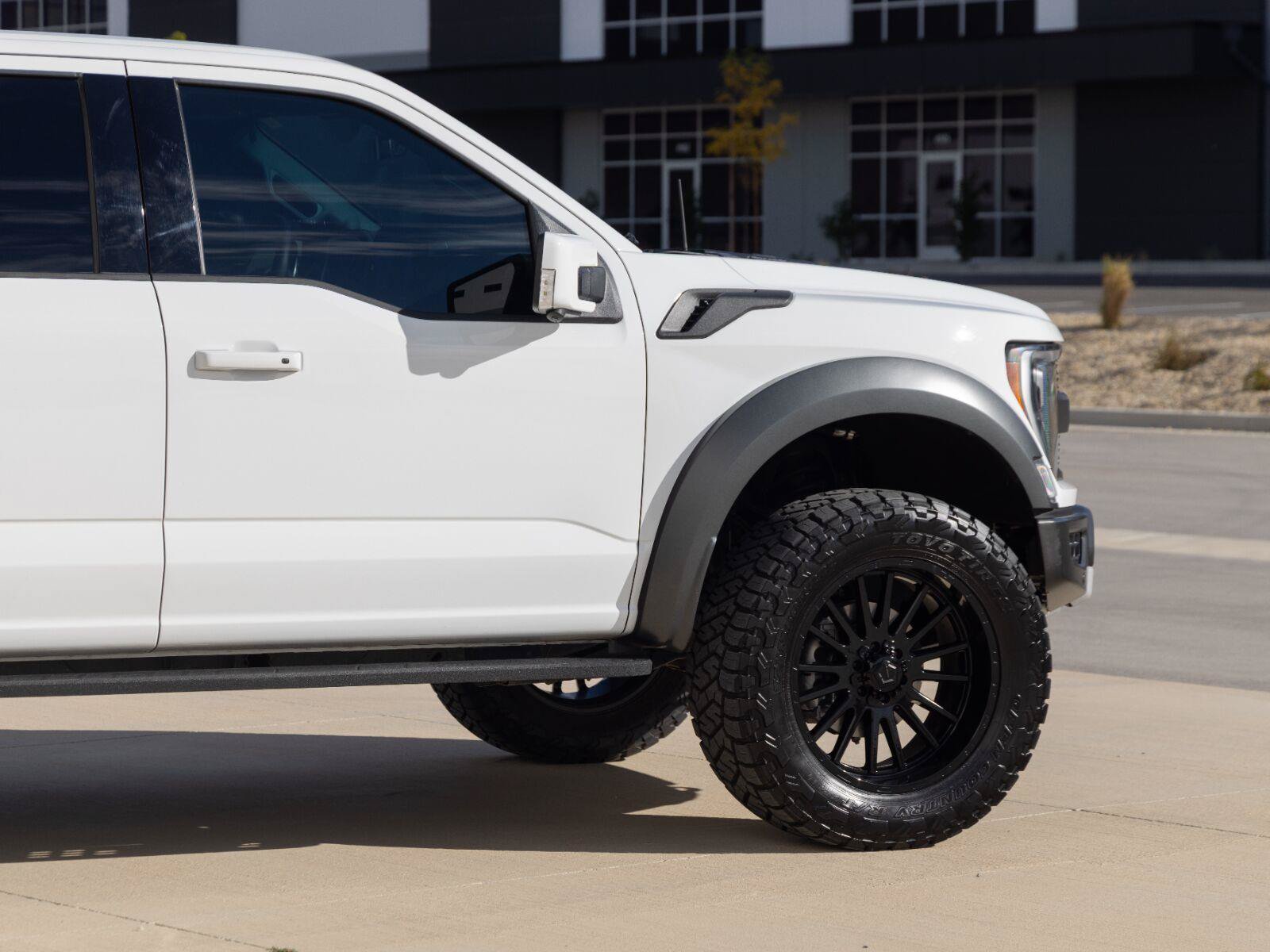 Used 2023 Ford F150 Raptor AWD/4WD image 12