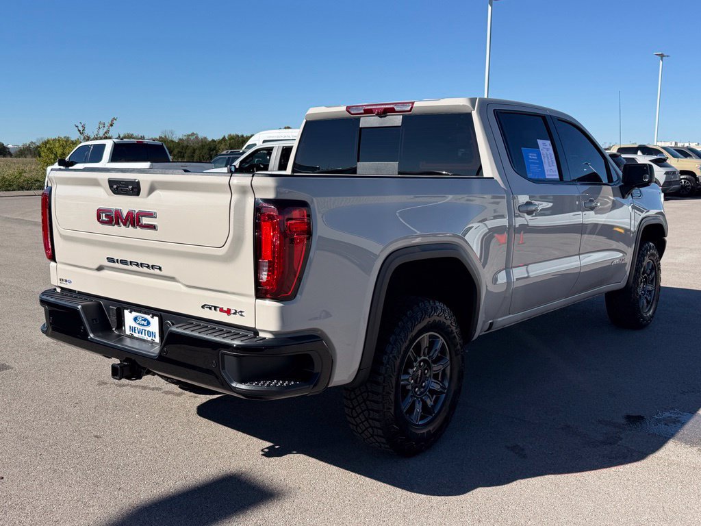 Used 2026 GMC Sierra 1500 AT4X w/ LPO, Black Badging Package AWD/4WD image 34