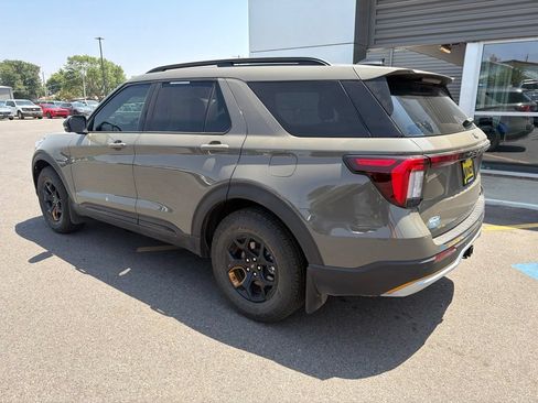 Used 2026 Ford Explorer Tremor AWD/4WD image 3