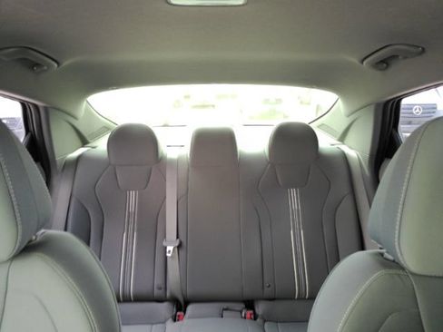 Used 2022 Hyundai Elantra SEL FWD image 28