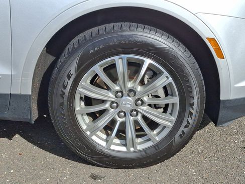 Used 2018 Cadillac XT5 Luxury w/ LPO, Wheel Lock Package image 8