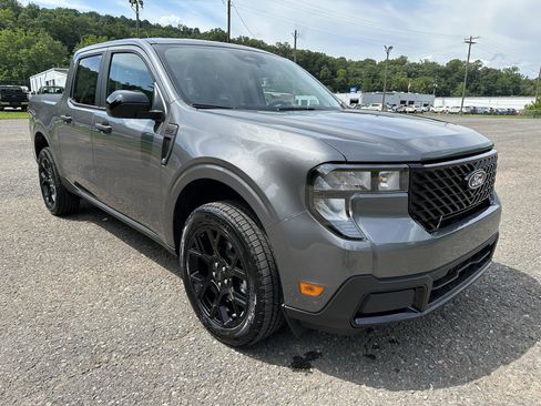 New 2025 Ford Maverick XLT w/ XLT Luxury Package image 3