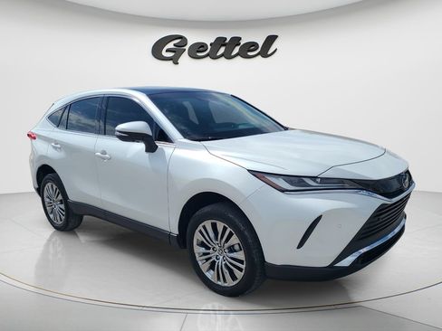 Certified 2024 Toyota Venza Limited AWD/4WD image 3