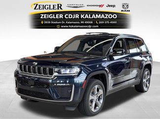 New 2026 Jeep Grand Cherokee Limited w/ Luxury Tech Group II AWD/4WD video 1