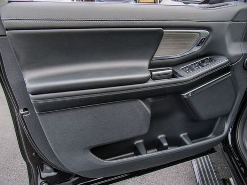 New 2025 Ford Expedition Max Platinum w/ Driver's Package image 12