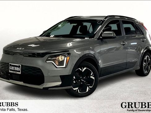 New 2024 Kia Niro Wind w/ Wind Preserve Package image 2