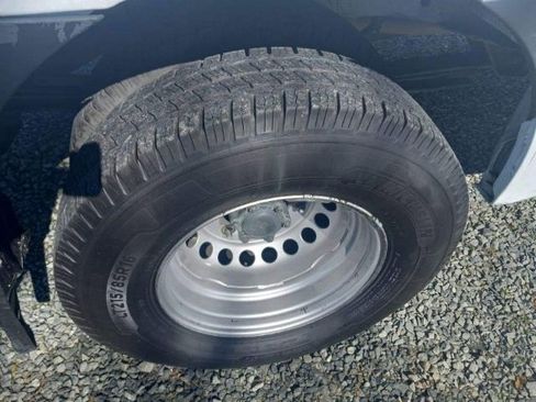 Used 2019 Mercedes-Benz Sprinter 170 Cargo image 10