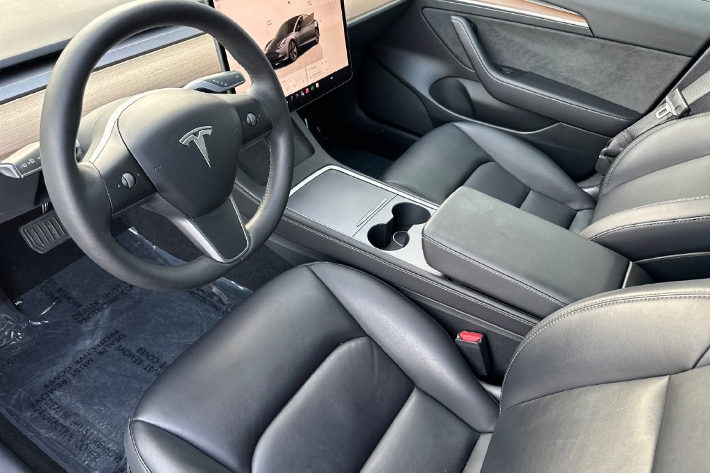 Used 2023 Tesla Model 3 Standard Range RWD image 9