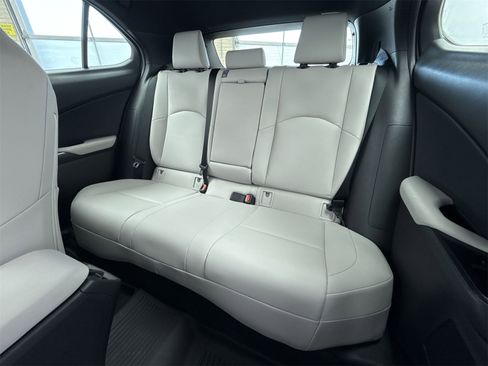 Used 2022 Lexus UX 200 image 40