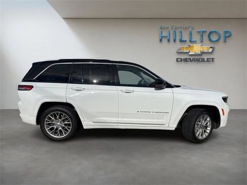Used 2022 Jeep Grand Cherokee Summit w/ Luxury Tech Group V image 4