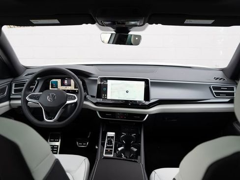 New 2026 Volkswagen Atlas Cross Sport SEL Premium R-Line image 10