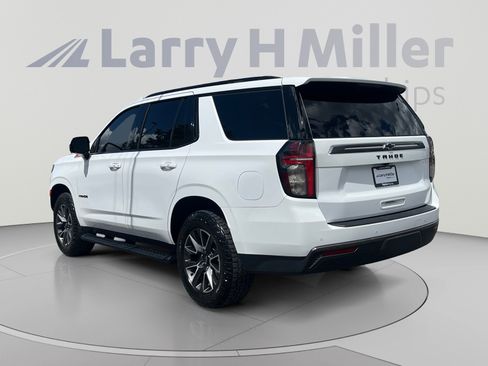 Used 2022 Chevrolet Tahoe Z71 w/ Luxury Package AWD/4WD image 3