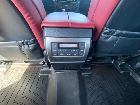 Used 2022 Lexus GX 460 Premium AWD/4WD image 25