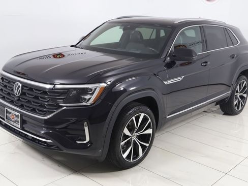 Used 2025 Volkswagen Atlas Cross Sport SEL Premium R-Line AWD/4WD image 22