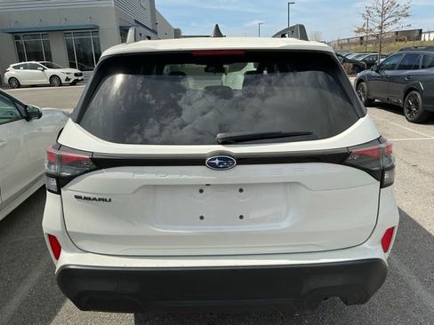 Used 2025 Subaru Forester Premium image 6