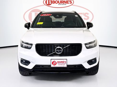 Used 2021 Volvo XC40 T5 R-Design w/ Protection Package Premier image 7