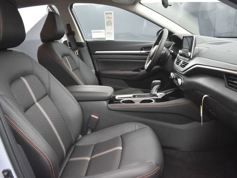 New 2025 Nissan Altima 2.5 SR image 23