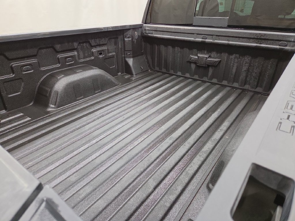 Used 2025 Chevrolet Silverado 1500 RST AWD/4WD image 5