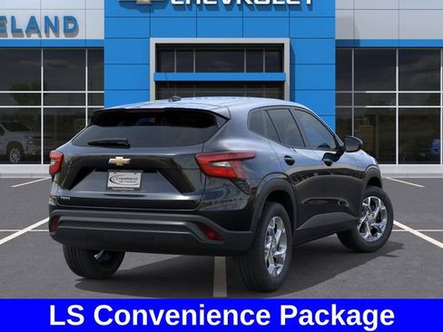 New 2026 Chevrolet Trax LS w/ LS Convenience Package FWD image 5