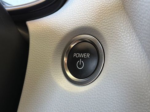 Used 2026 Toyota Corolla SE image 6