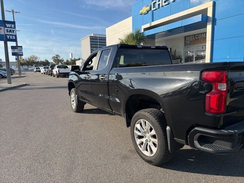 Used 2019 Chevrolet Silverado 1500 Custom w/ Custom Value Package image 14