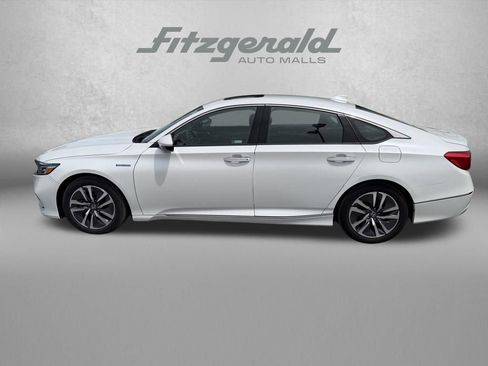 Used 2019 Honda Accord Touring image 2