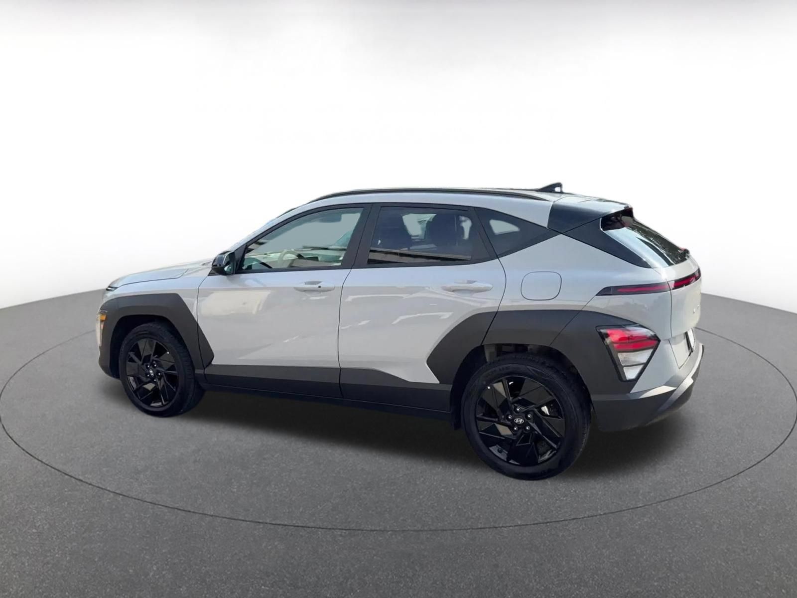 Used 2026 Hyundai Kona SEL Sport FWD image 8