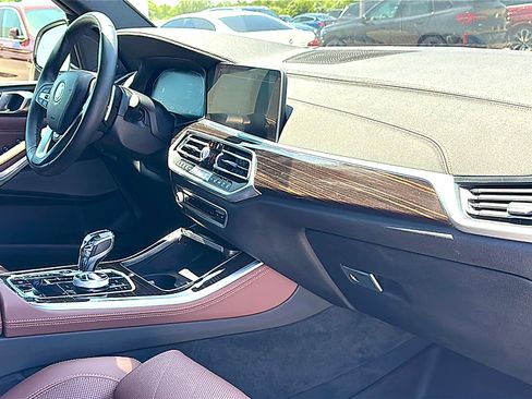 Used 2023 BMW X5 xDrive40i w/ Luxury Seating Package AWD/4WD image 25