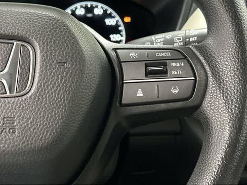 Used 2024 Honda HR-V LX image 18