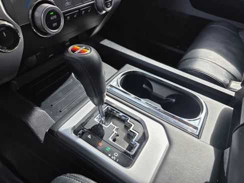 Used 2018 Toyota Tundra Platinum image 15