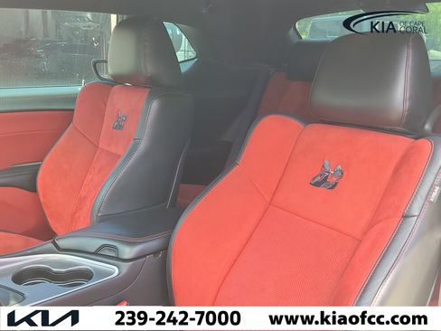 Used 2022 Dodge Challenger R/T Scat Pack RWD image 12