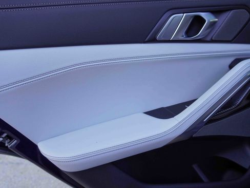 Certified 2025 BMW X6 M60i image 33