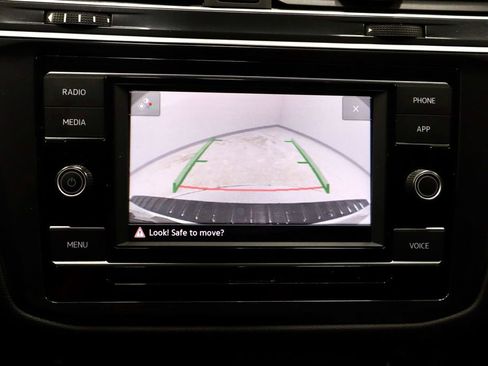 Used 2024 Volkswagen Tiguan S AWD/4WD image 2