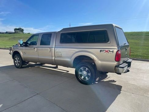 Used 2011 Ford F350 Lariat w/ FX4 Off Road Pkg AWD/4WD image 5