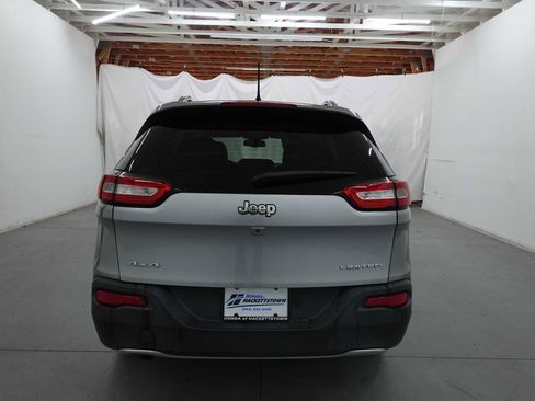 Used 2016 Jeep Cherokee Limited AWD/4WD image 6