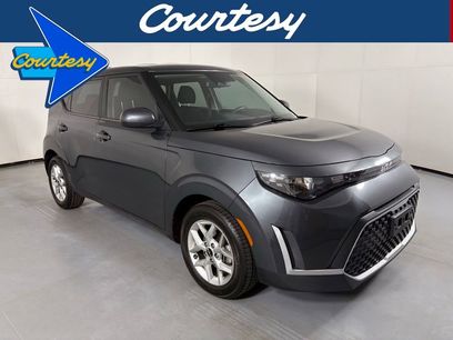 Used 2023 Kia Soul LX w/ Option Group 015
