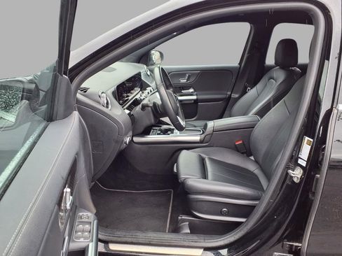 Used 2025 Mercedes-Benz GLA 250 image 22