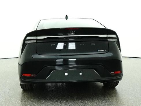 New 2026 Toyota Prius Plug-In Hybrid FWD image 23