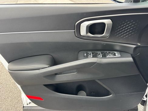 Used 2022 Kia Sorento S w/ Panoramic Sunroof Package image 11