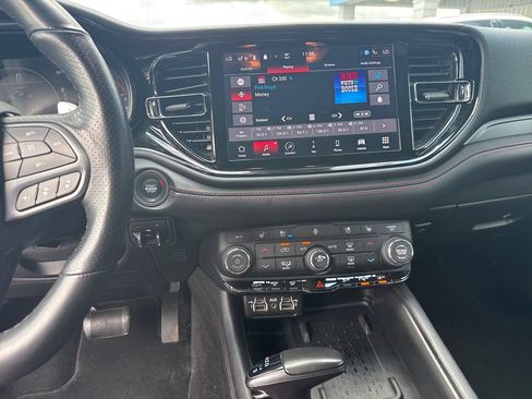 Used 2025 Dodge Durango GT AWD/4WD image 33