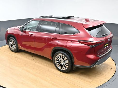Used 2021 Toyota Highlander Platinum AWD/4WD image 49