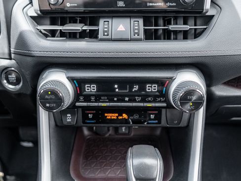 Used 2021 Toyota RAV4 Limited w/ Limited Grade Weather Package AWD/4WD image 29