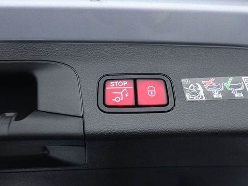 New 2026 Mercedes-Benz GLS 450 4MATIC image 43