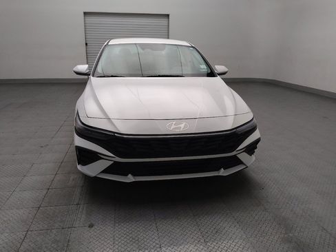 Used 2025 Hyundai Elantra SE FWD image 14