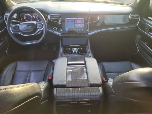 Used 2022 Jeep Wagoneer Series III w/ Premium Group I image 14