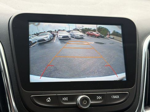 Used 2018 Chevrolet Equinox LT w/ Sun & Infotainment Package FWD image 23
