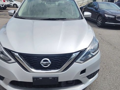 Used 2019 Nissan Sentra SV FWD image 5