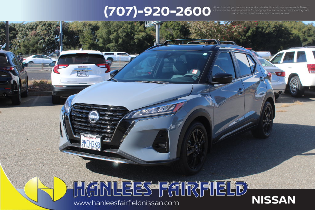 Used 2024 Nissan Kicks SR w/ SR Premium Package FWD image 3