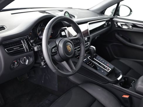 New 2026 Porsche Macan Turbo image 4