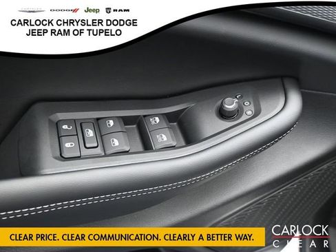 New 2025 Jeep Grand Cherokee Altitude image 12